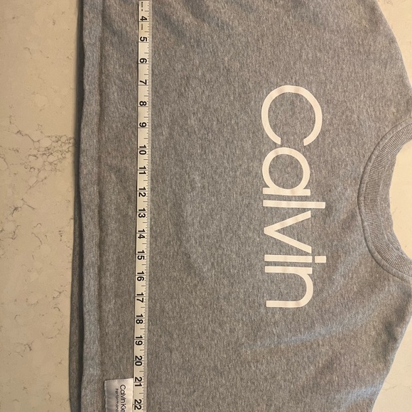 Girls Calvin Klein crew necks (bundle of 3) - Picture 4 of 16